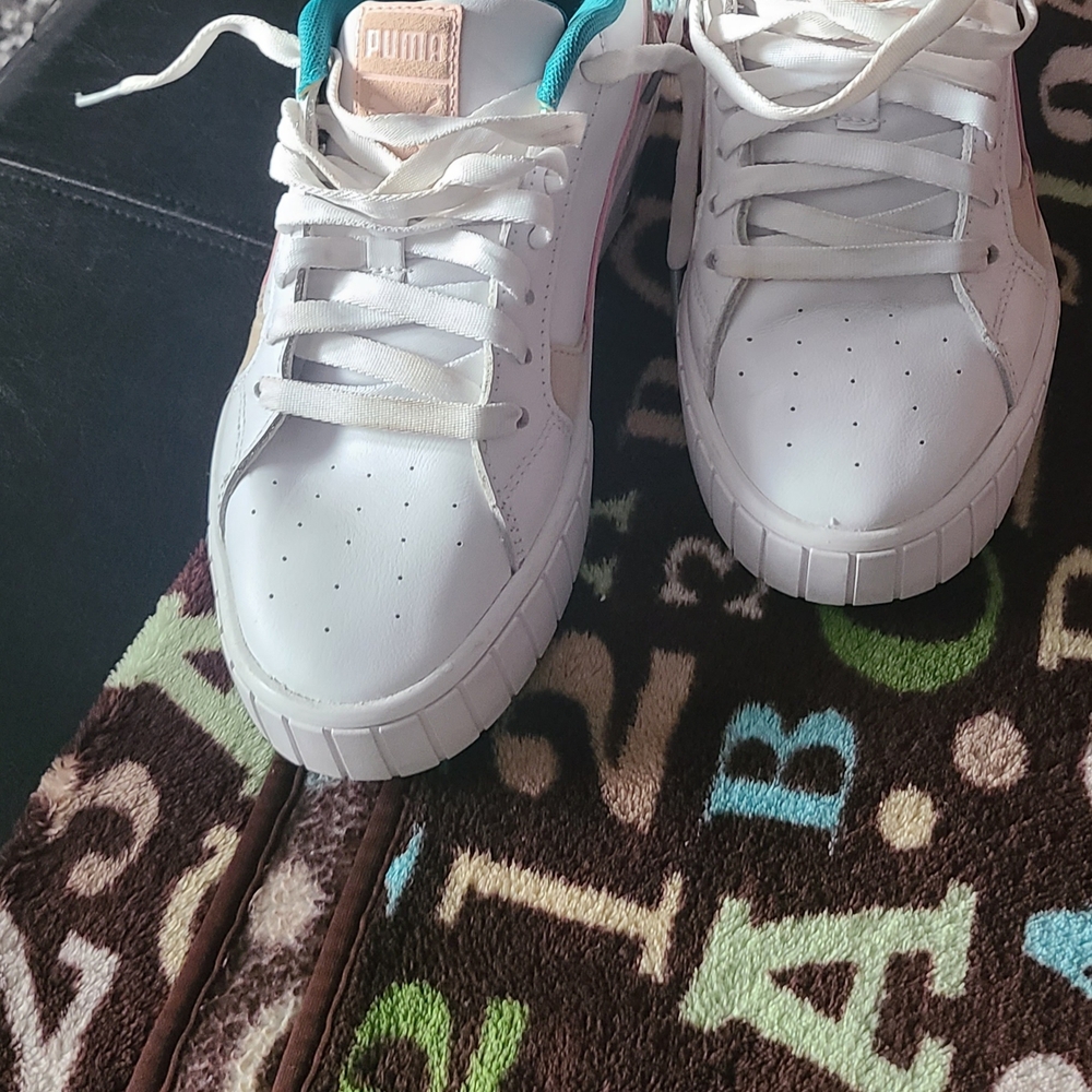 Puma Women White Sneakers